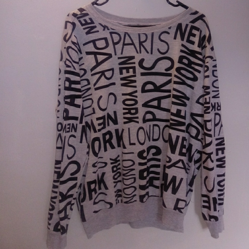 "Paris" and "New York" grey sweater